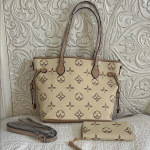 New Beautiful Cream Fashion Tote Bag Set